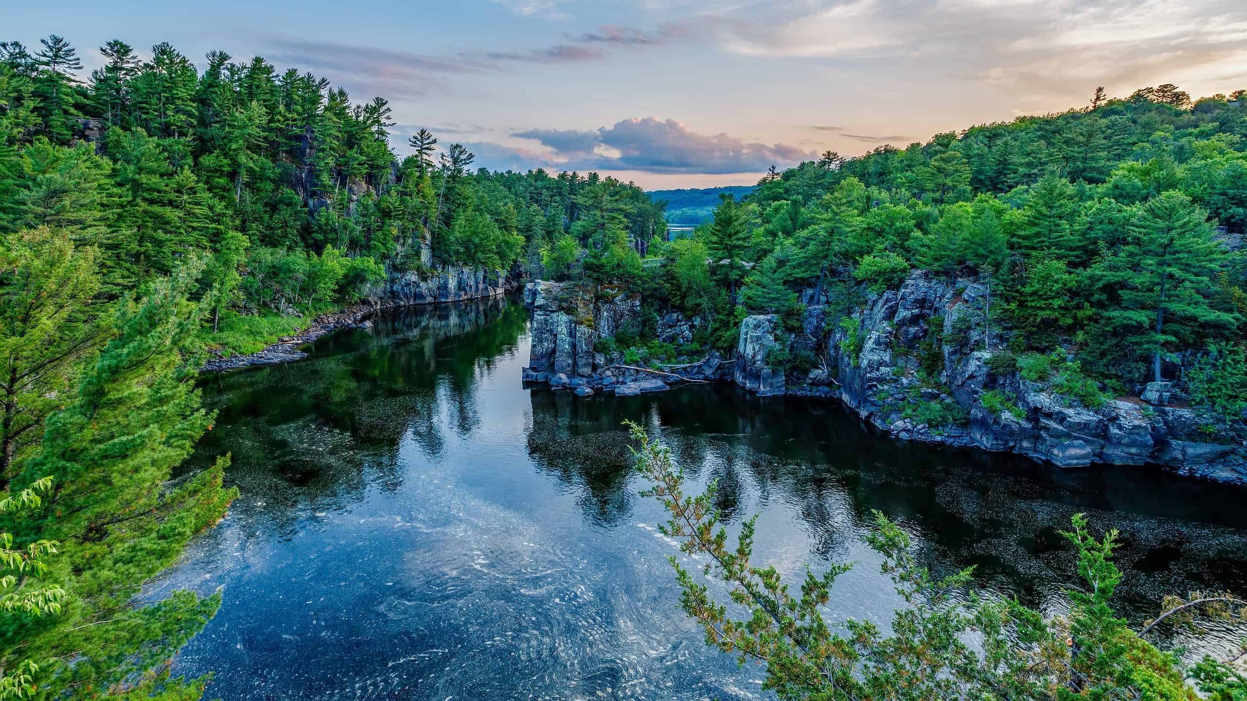 Quarry Park (Minnesota's most unusual swimming hole) - Exploration