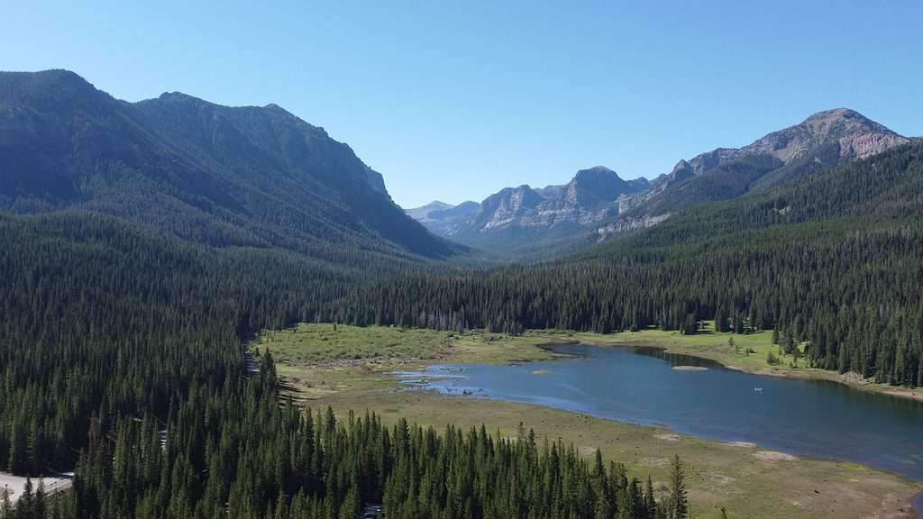 A beautiful landscape of the Hyalite reservoir in Montana