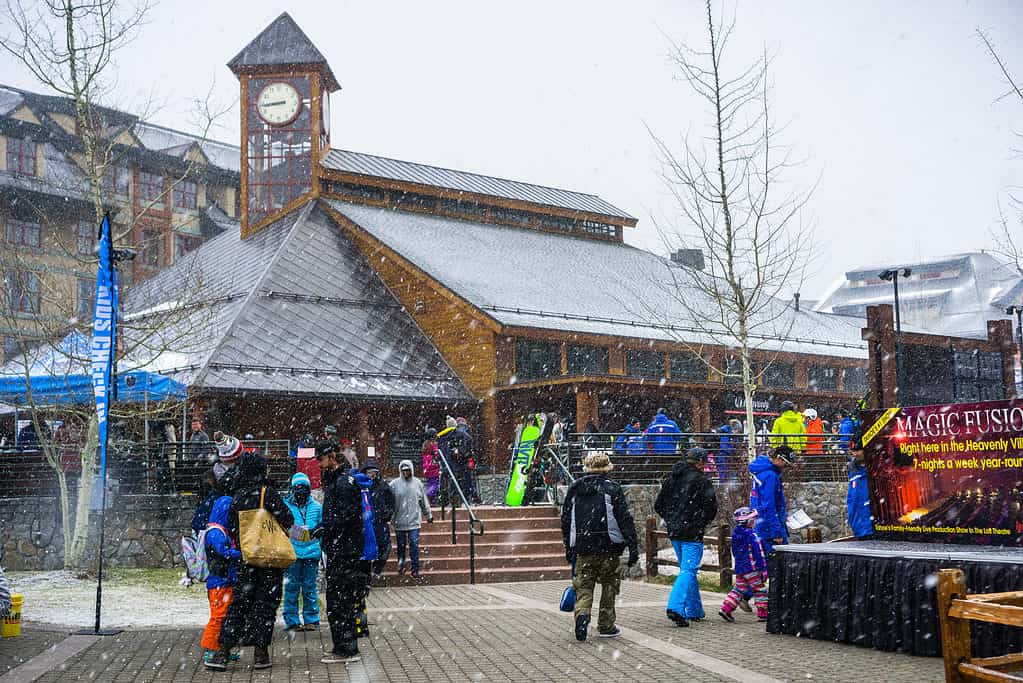 Heavenly Ski Resort - Skiing in California