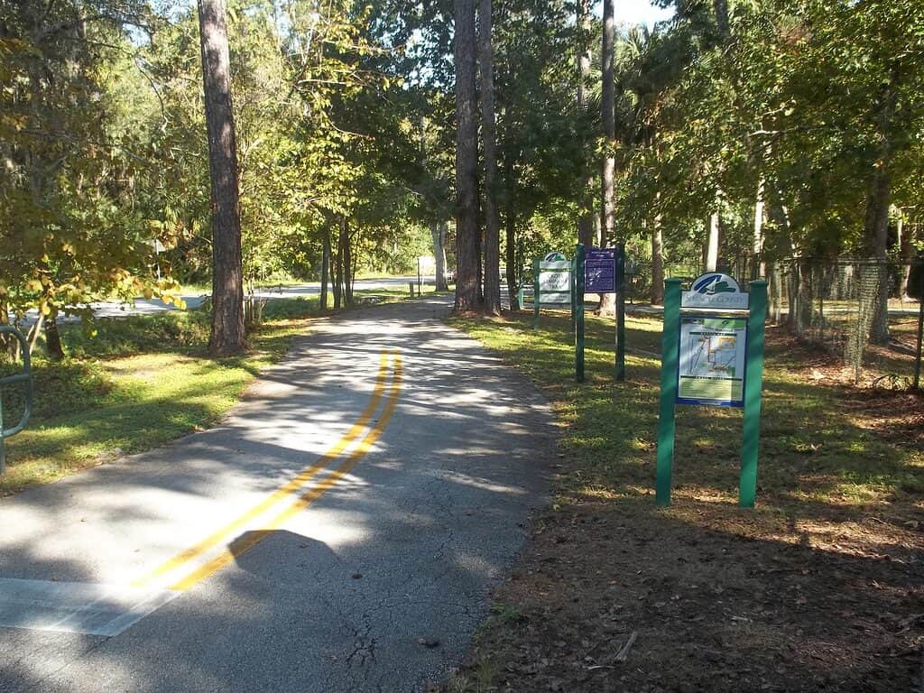 Big Tree Park, Longwood, Florida: Cross Seminole Trail