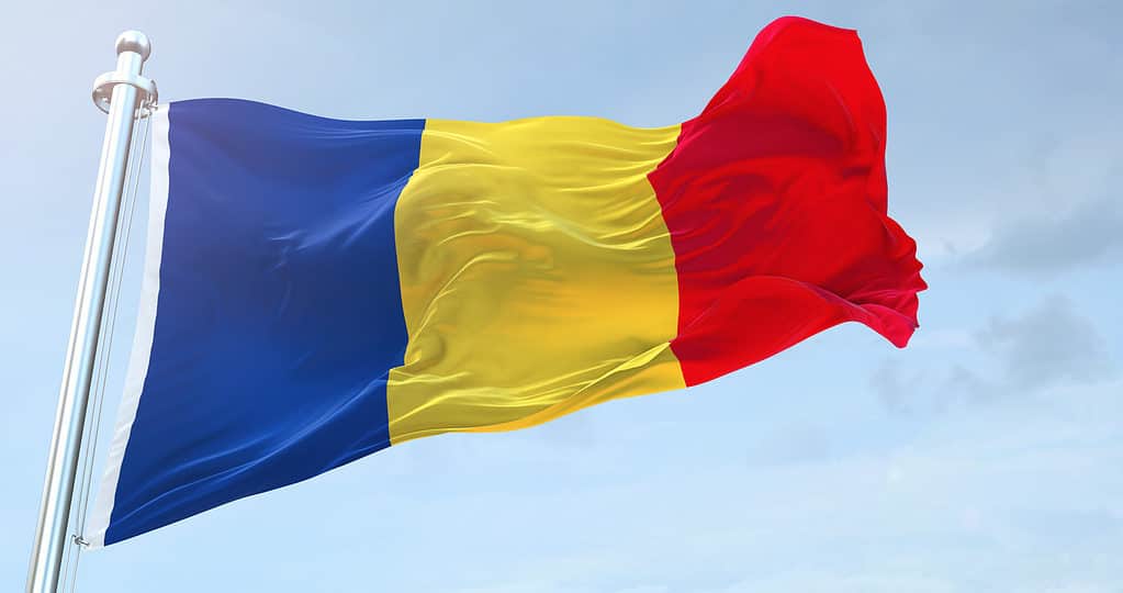 Flag of Romania, History, Colors & Symbols