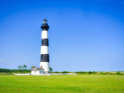 A The 5 Most Beautiful Outer Banks Lighthouses