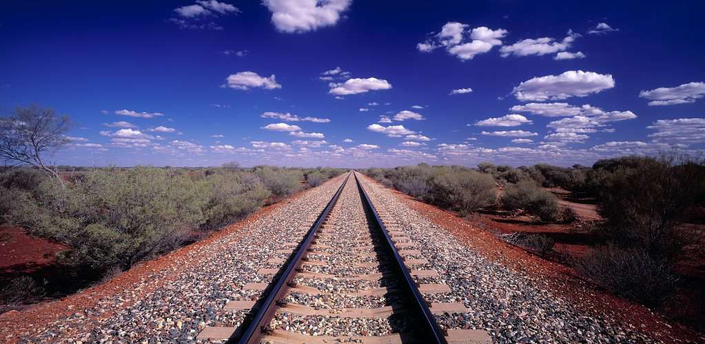 Ngành đường sắt của Úc vận chuyển hàng triệu hành khách và hàng hóa. 