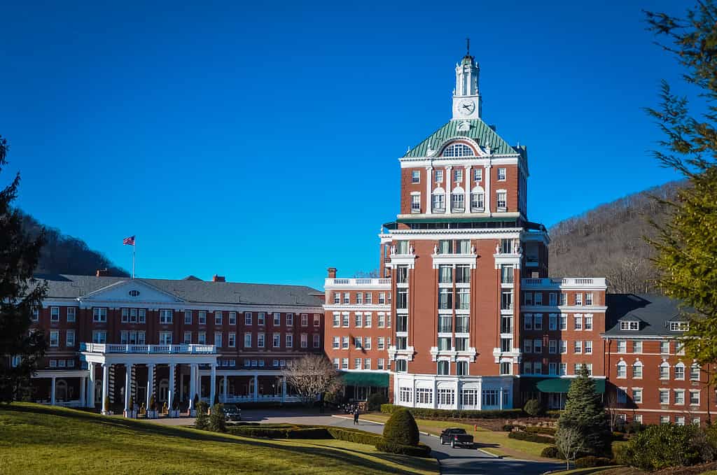 Discover The 11 Oldest Operating Hotels In The United States - A-z Animals