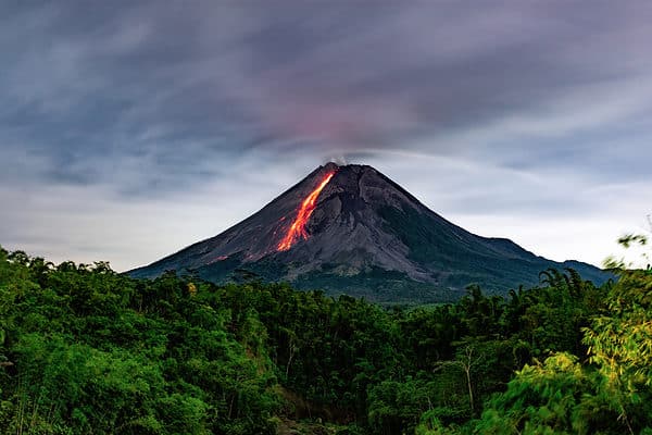 A Sleeping Volcano is Coming To Life After 800 Years - A-Z Animals