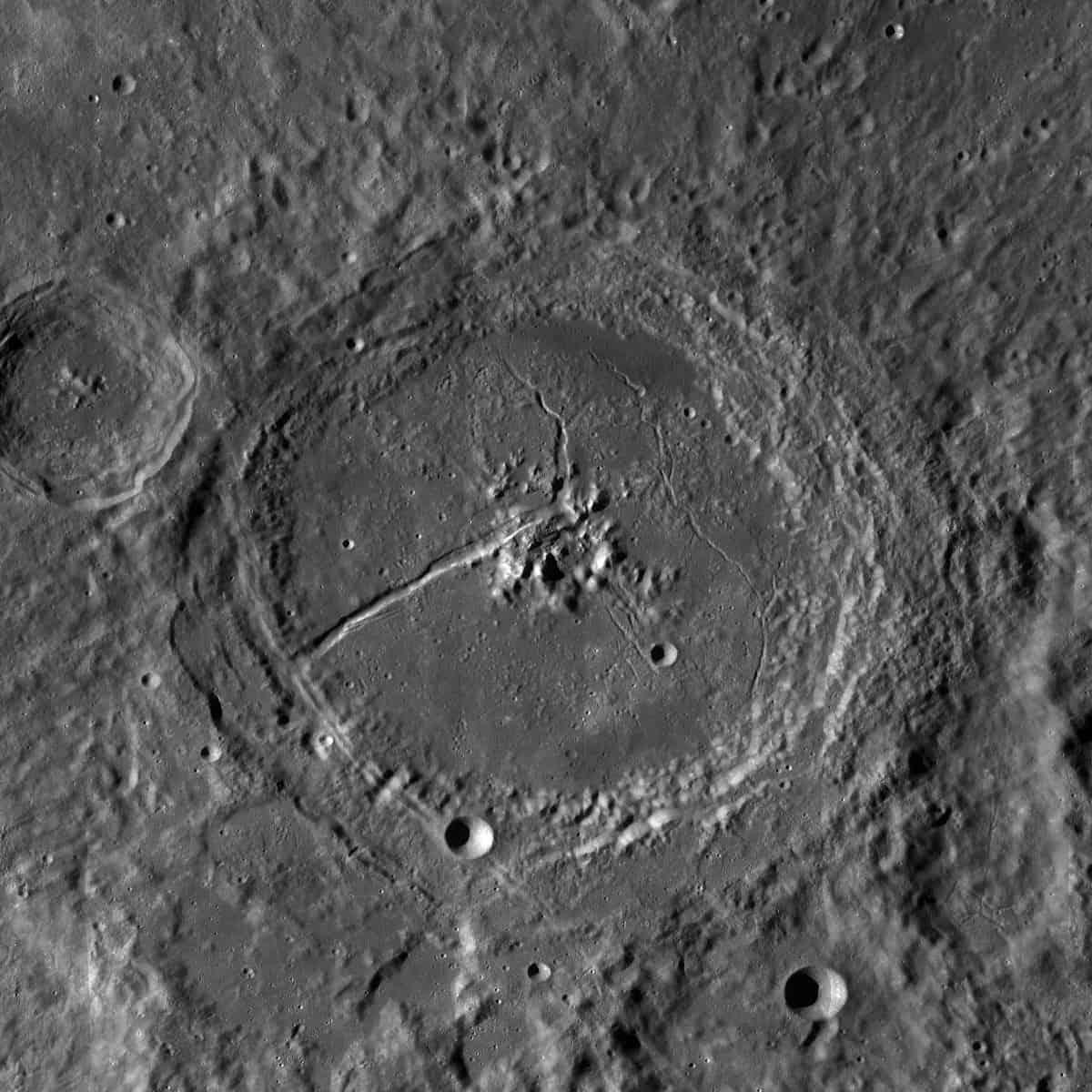 Petavius (crater)