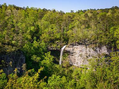 A Discover the Tallest Waterfall in Alabama