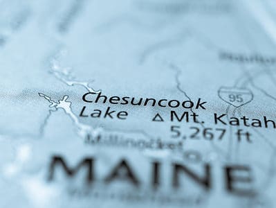 A What’s the Largest Manmade Lake in Maine?