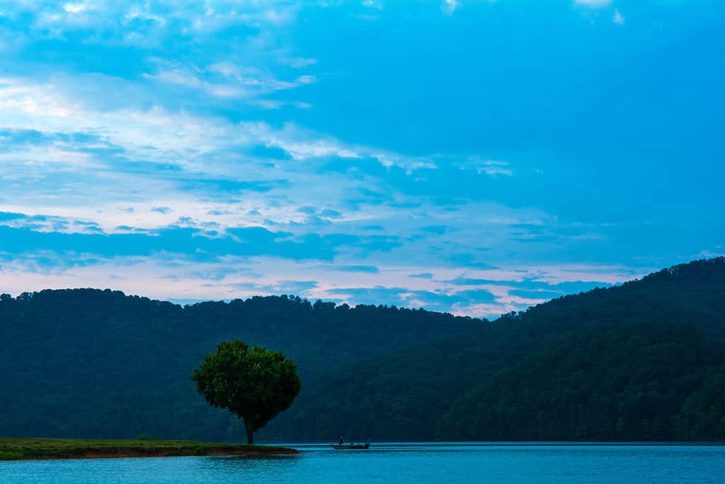 Cherokee Lake is one of the best swimming lakes in Tennessee