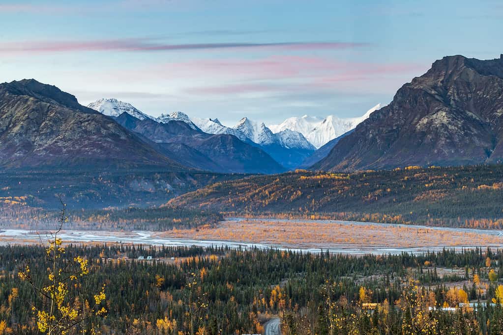 Chugach mountain range in Alaska