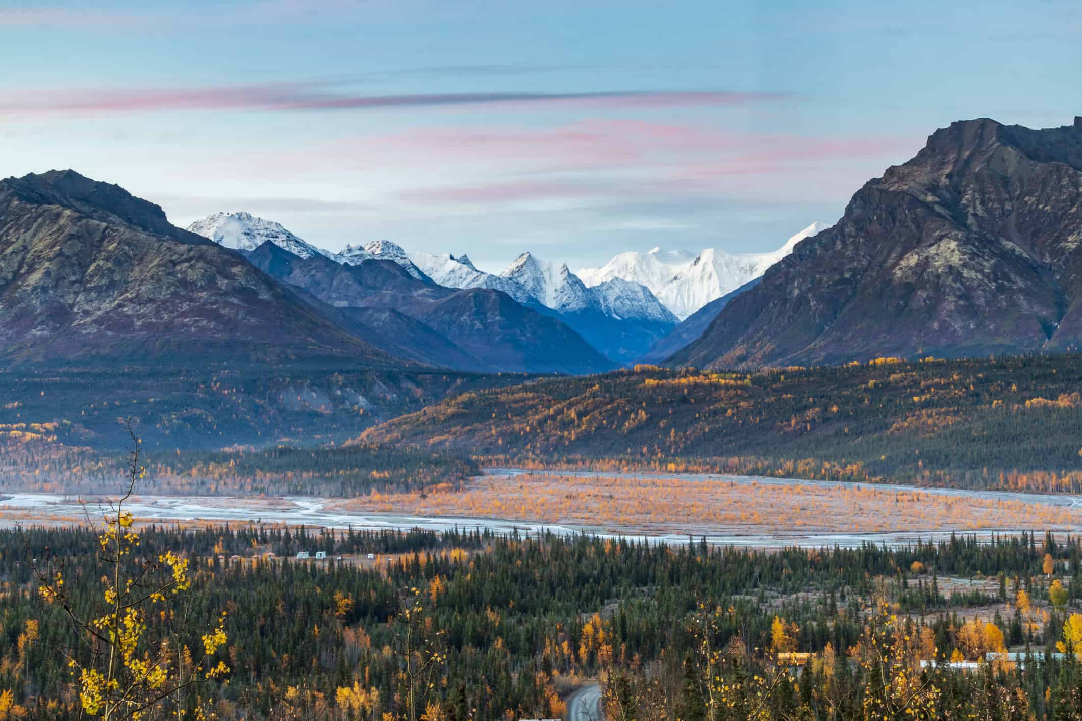 Chugach mountain range in Alaska