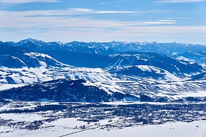 Discover This 7 Mile Ski Run (The Longest in the United States) Picture