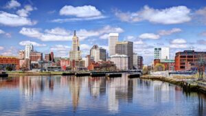 Discover the Top 4 Fastest-Shrinking Counties in Rhode Island Picture