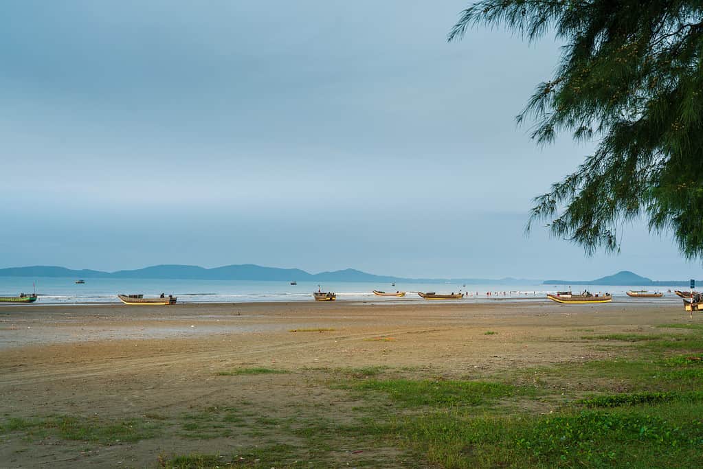 Mong Chai is home to the beautiful Tra Co Beach