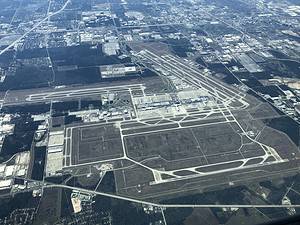 How Big Is Houston’s George Bush Airport? Discover Its Size and How It Compares to Other Airports Picture