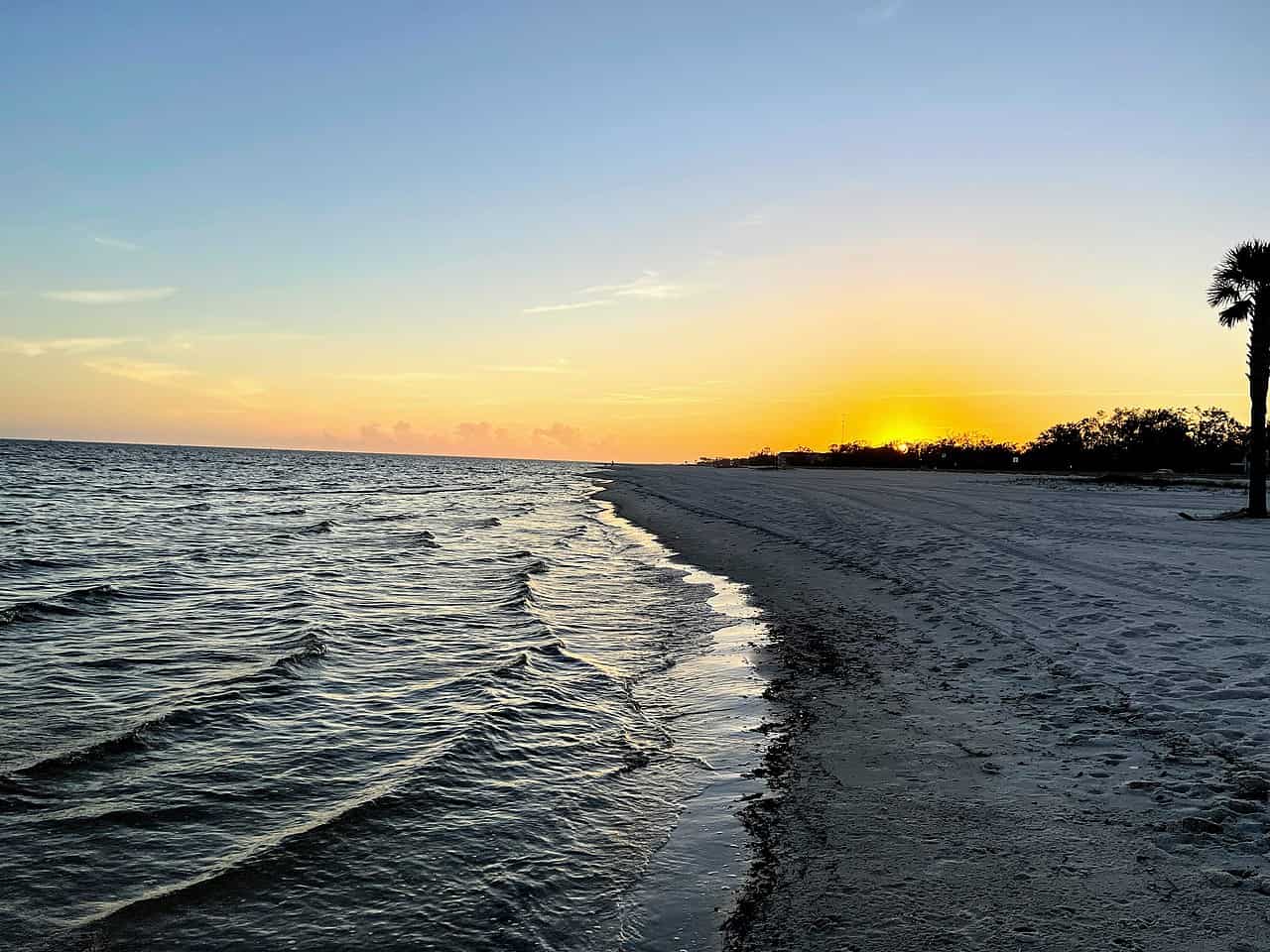 The 6 Best Beaches in Mississippi - A-Z Animals