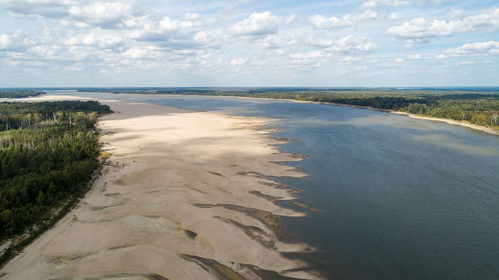 Low water exposes a sand bar on the Mississippi River near Grand Gulf, MS