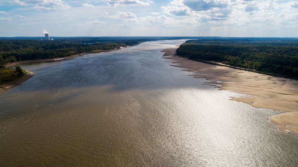 Drone view of the Mississippi River flowing past the Grand Gulf Nuclear Station