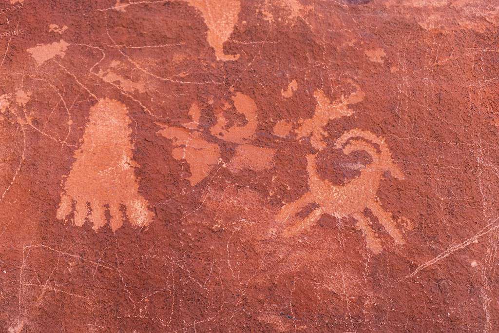 Petroglyphs at Atlatl Rock in Nevada's Vally of Fire