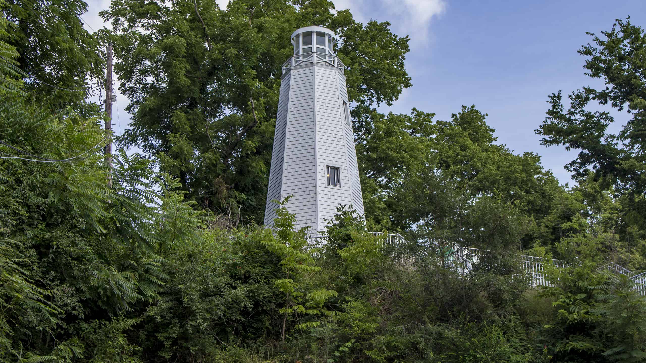 Is This the Only Lighthouse Along the Mississippi River?