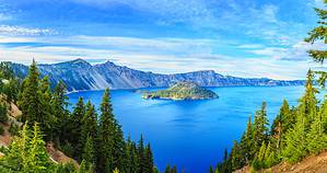 Discover the Clearest Lake in Oregon Picture