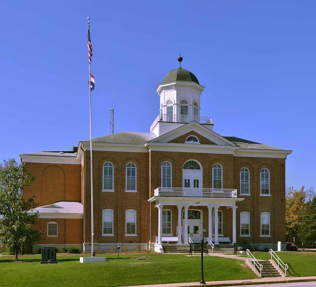 Lincoln County Missouri Courthouse
