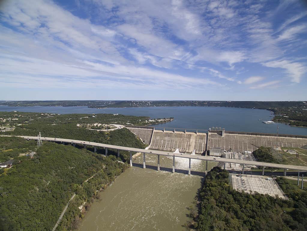 The Mansfield Dam is the largest dam in Texas.
