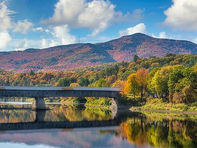 A Discover the Longest Covered Bridge in New Hampshire – A 449 ft Beast!