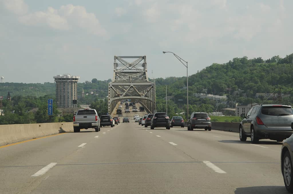 cars, vehicles crossing the Brent Spence Bridge over the Ohio River heading south out of Cincinnati into Kentucky on interstate highway I-71