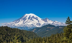 Discover the 10 Highest Peaks in the Cascade Range Picture