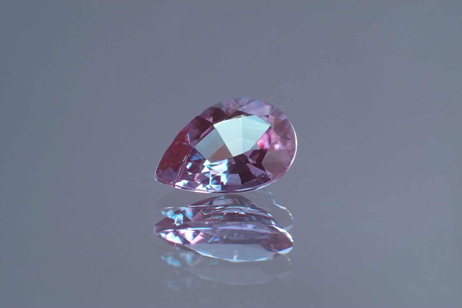 alexandrite Pear shape cut: teardrop