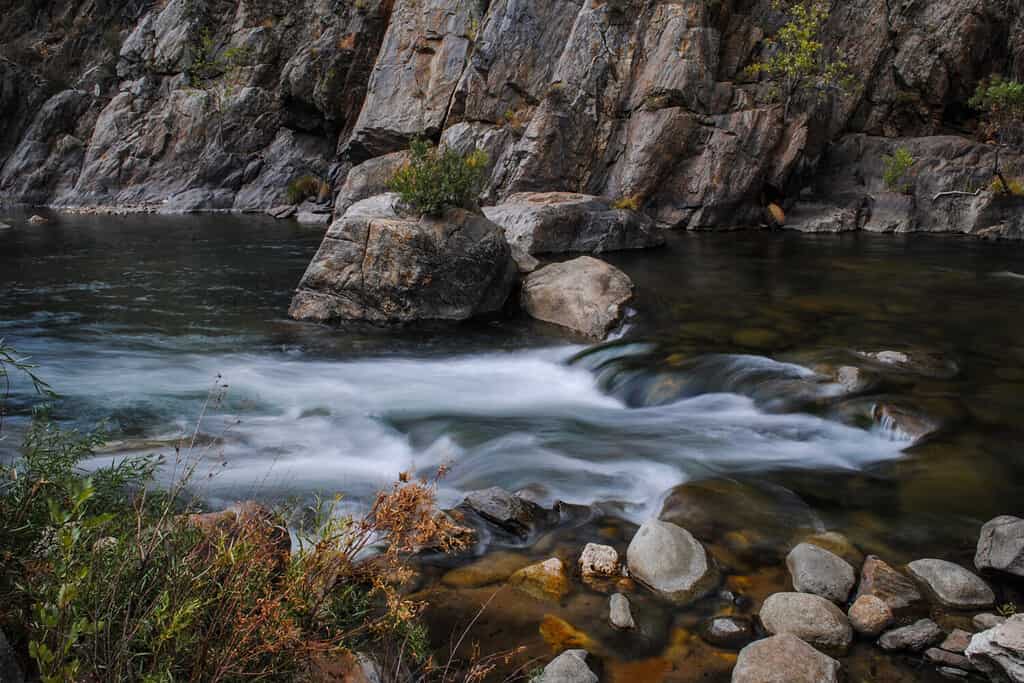 Detail of the Kern River near Kernville in Southern California. A popular fly fishing location.