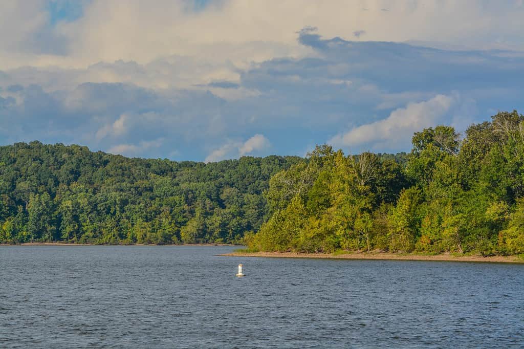 The beautiful recreation lake of Kentucky Lake is a tourist destination in Kentucky