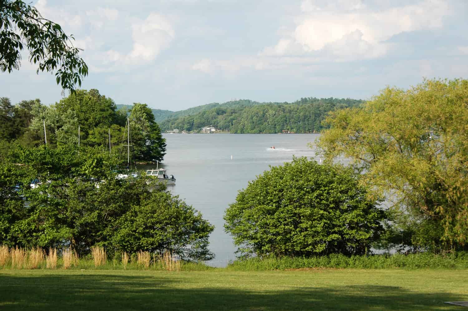 Claytor lake in Southern Virginia near Blacksburg in Dublin, Virginia