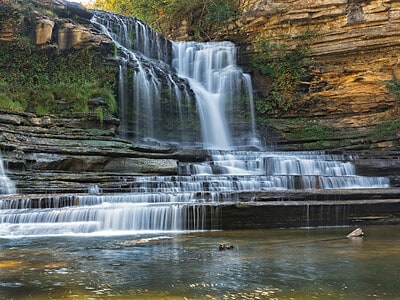 A Discover Cummins Falls – One of Tennessee’s Most Picturesque Waterfalls