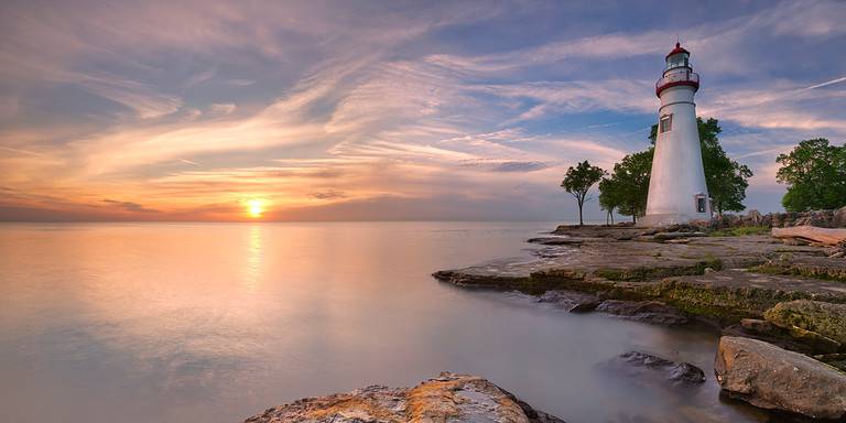 The Marblehead Lighthouse on the edge of Lake Erie in Ohio, USA