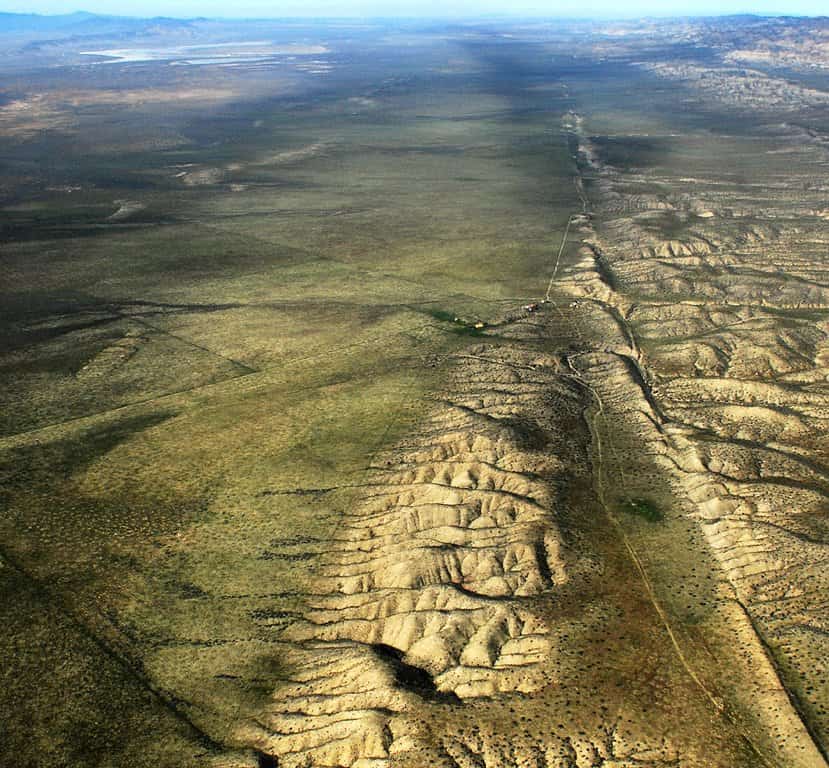 Aerial photo of San Andreas Fault looking northwest onto the Carrizo Plain with Soda Lake visible at the upper left.