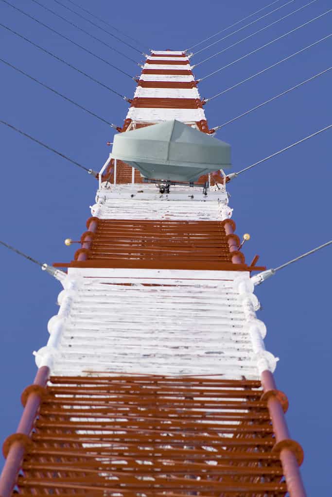 vertical picture of KVLY mast