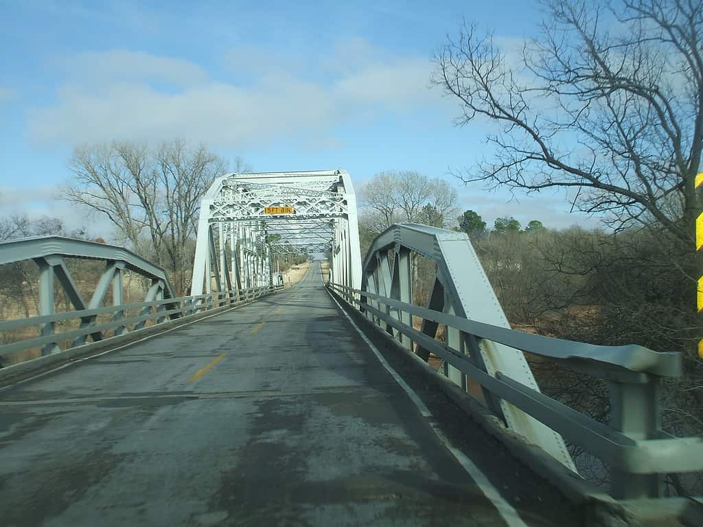 Bridge over the Washita River in Garvin County
