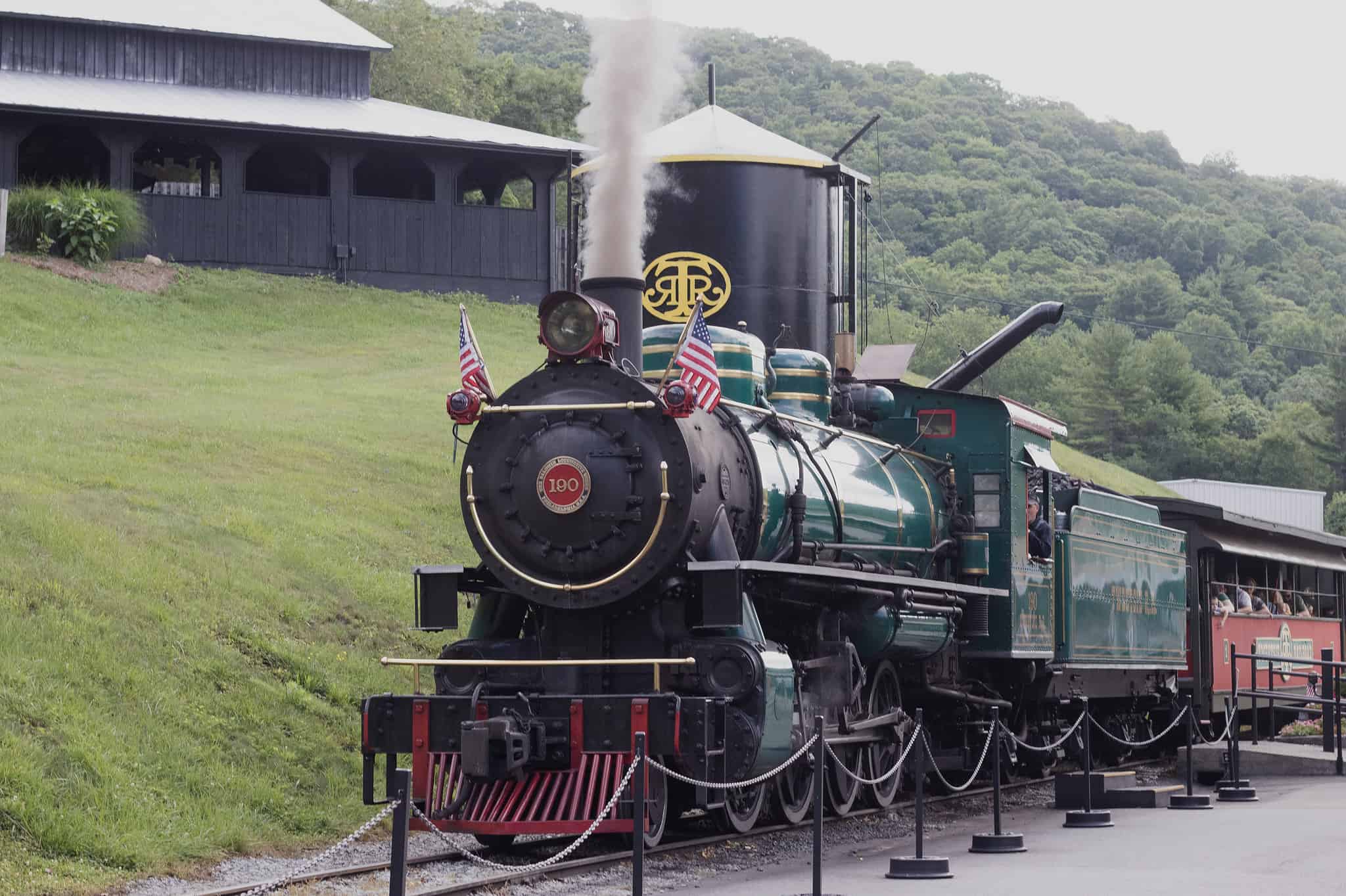 Whistle blowing from a steam train фото 42