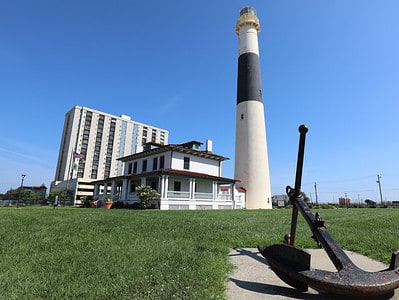 A Discover the Tallest Lighthouse Along the New Jersey Coast