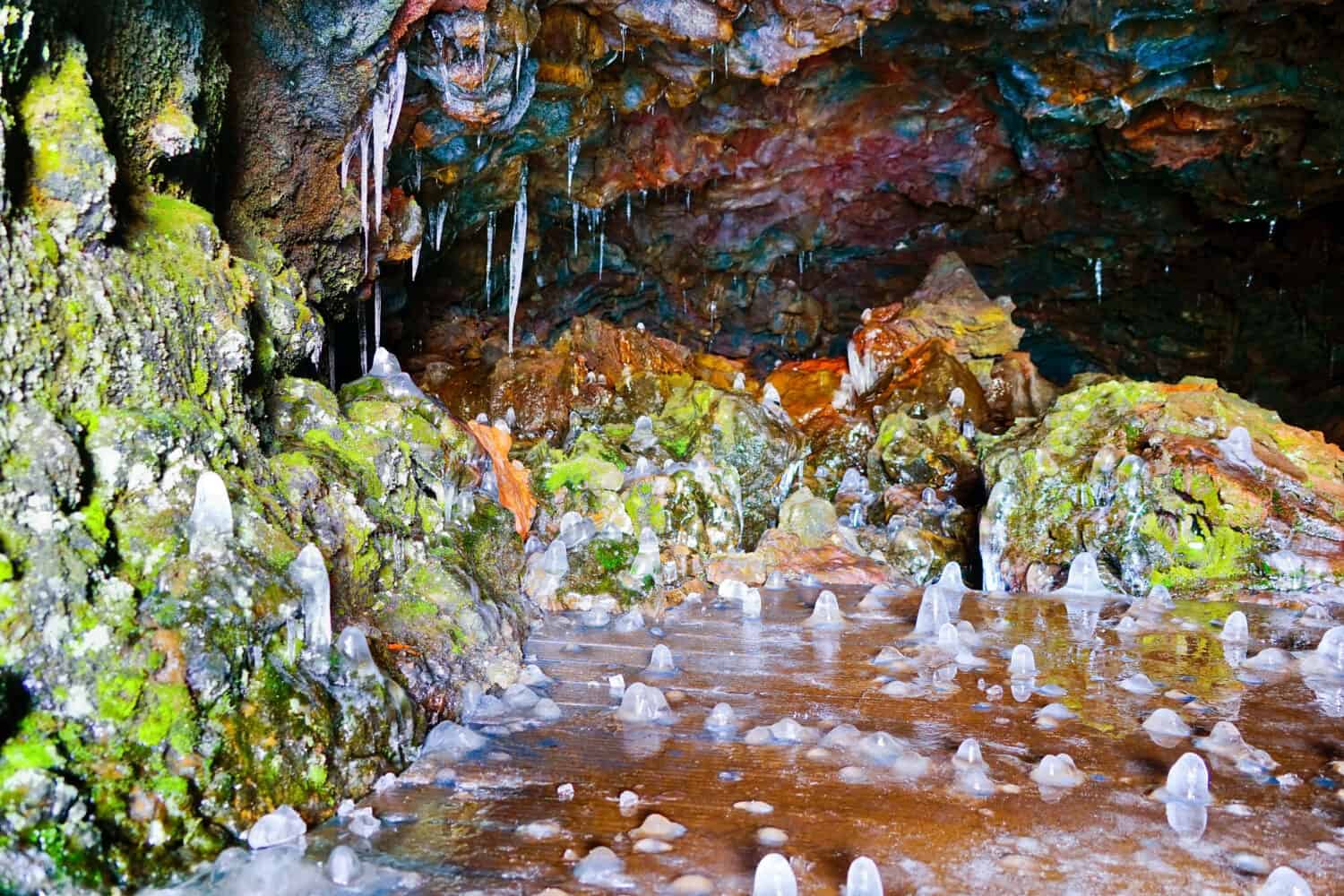 An upclose photo of the Vatnshellir Cave 