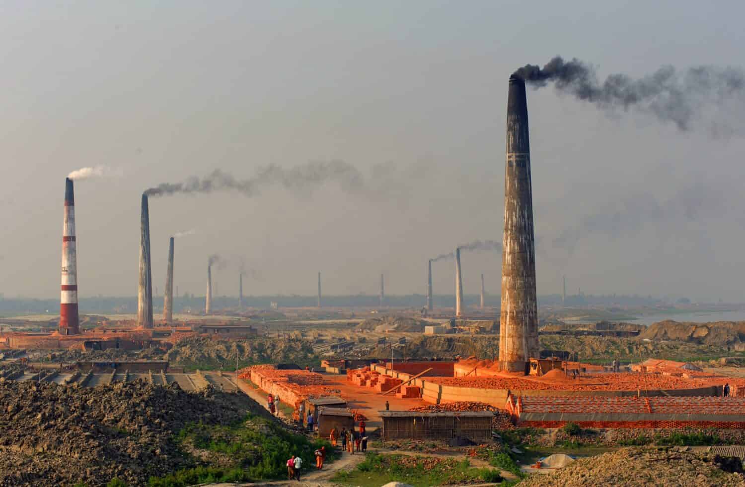 Brick factories in Bangladesh pollute the environment