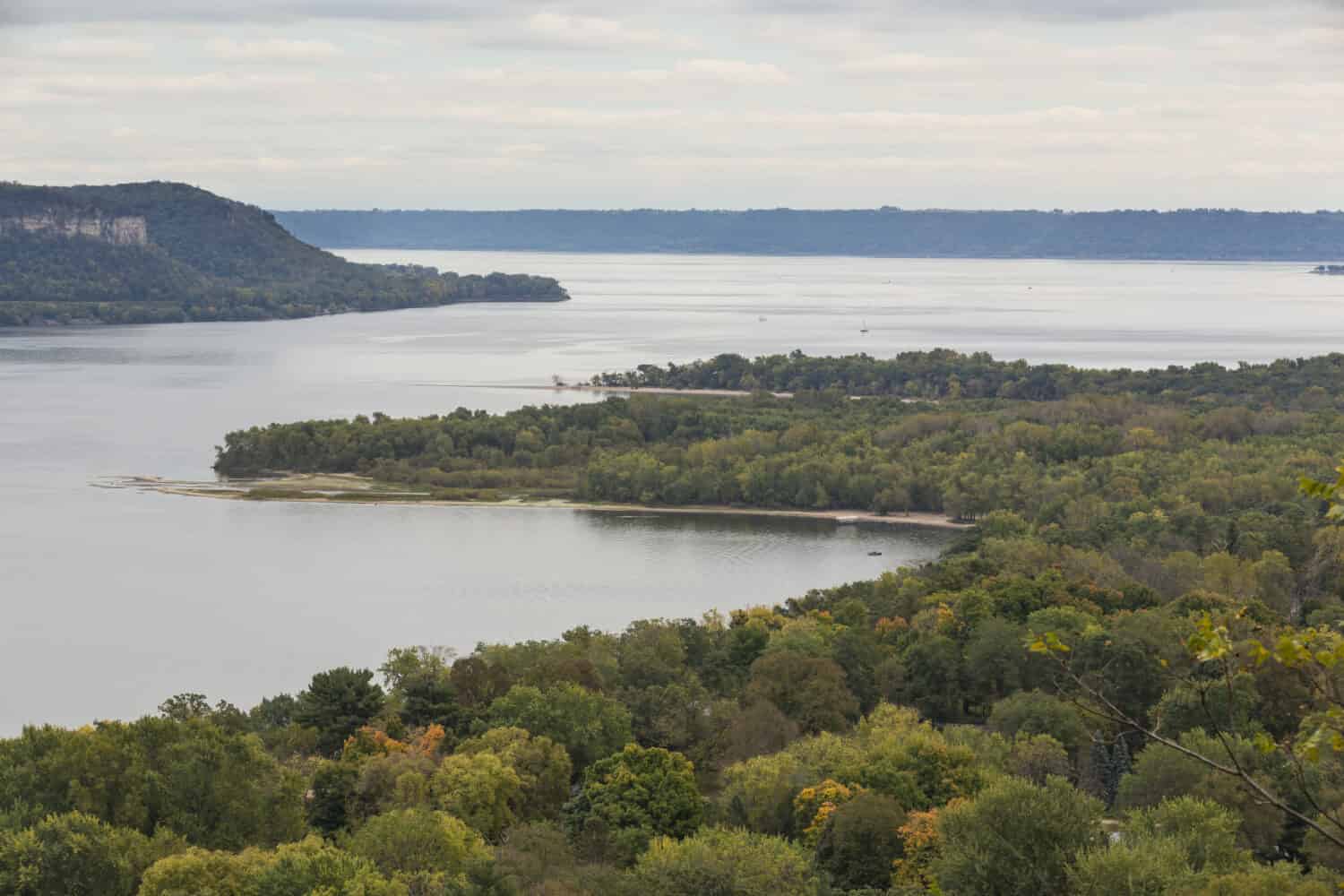 Mississippi River & Lake Pepin Scenic