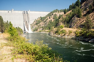 The Largest Dam in Idaho Is an Unbelievable 717-Foot Towering Behemoth Picture