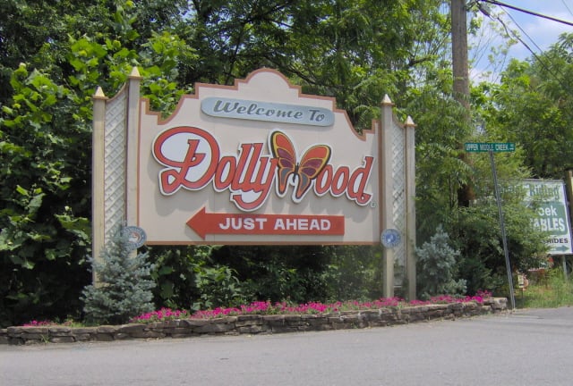 The entrance to Dollywood in Pigeon Forge.
