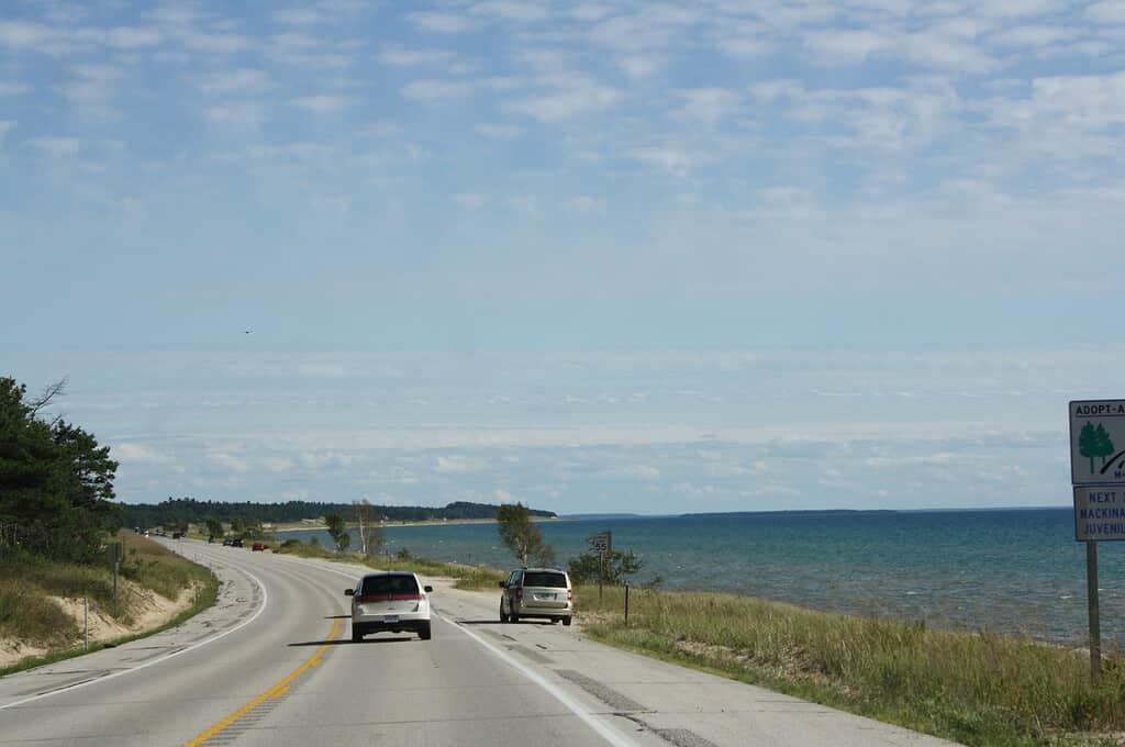 US2 Along Lake Michigan