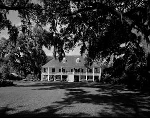The Oldest House in Louisiana is More than 273 Years Old Picture