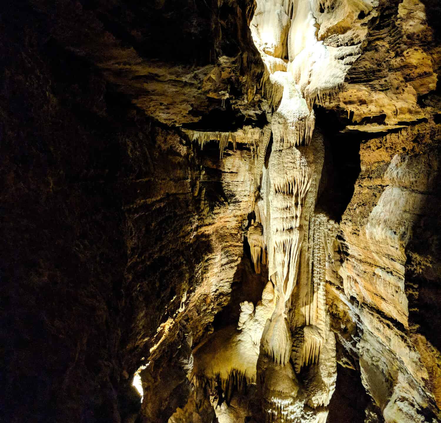 Talking Rocks Cavern, Missouri