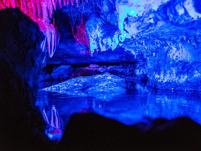 A Discover Ruby Falls — Tennessee’s Breathtaking Underground Waterfall